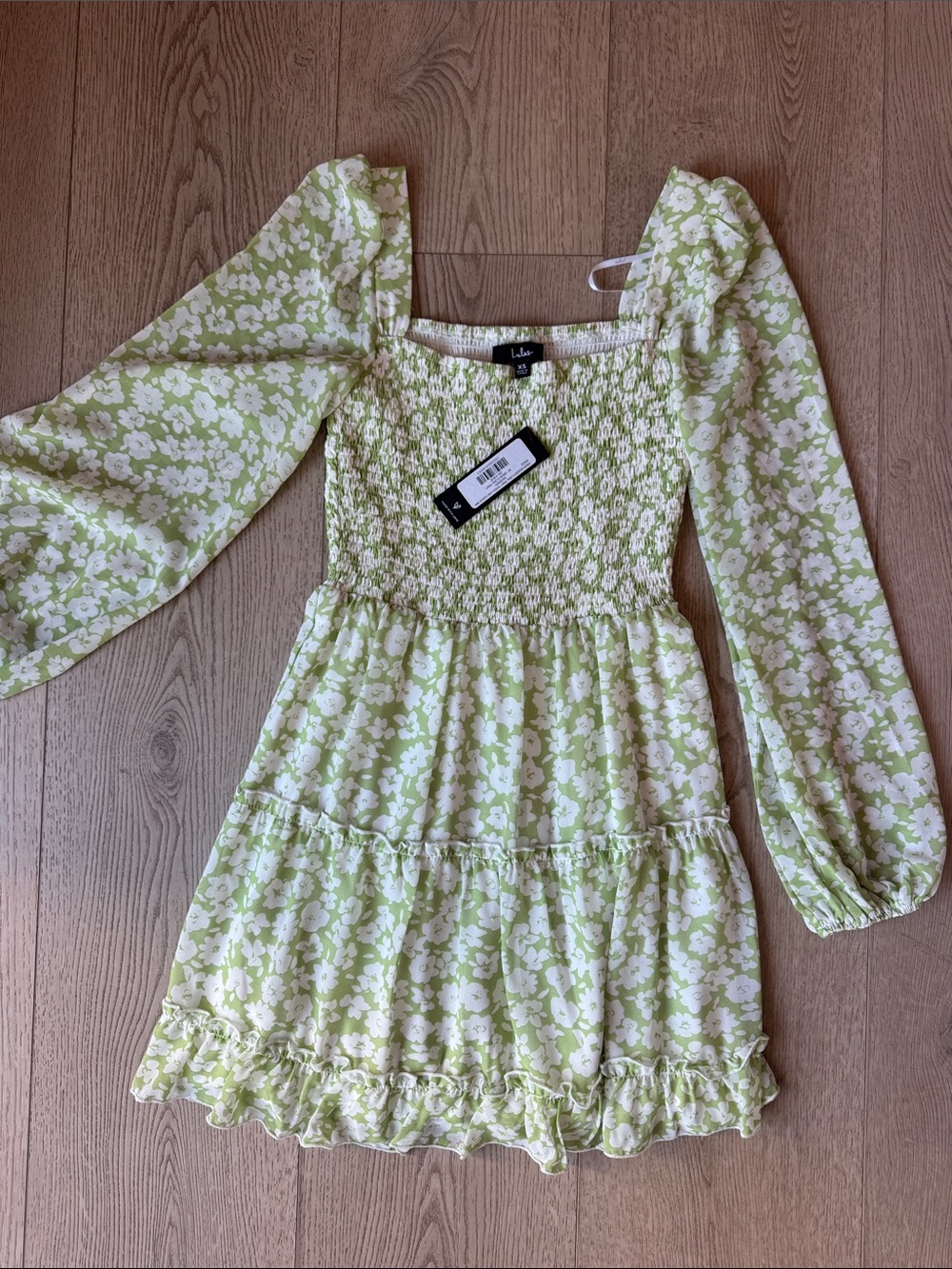 Lulus Green Floral Long-Sleeve Dress